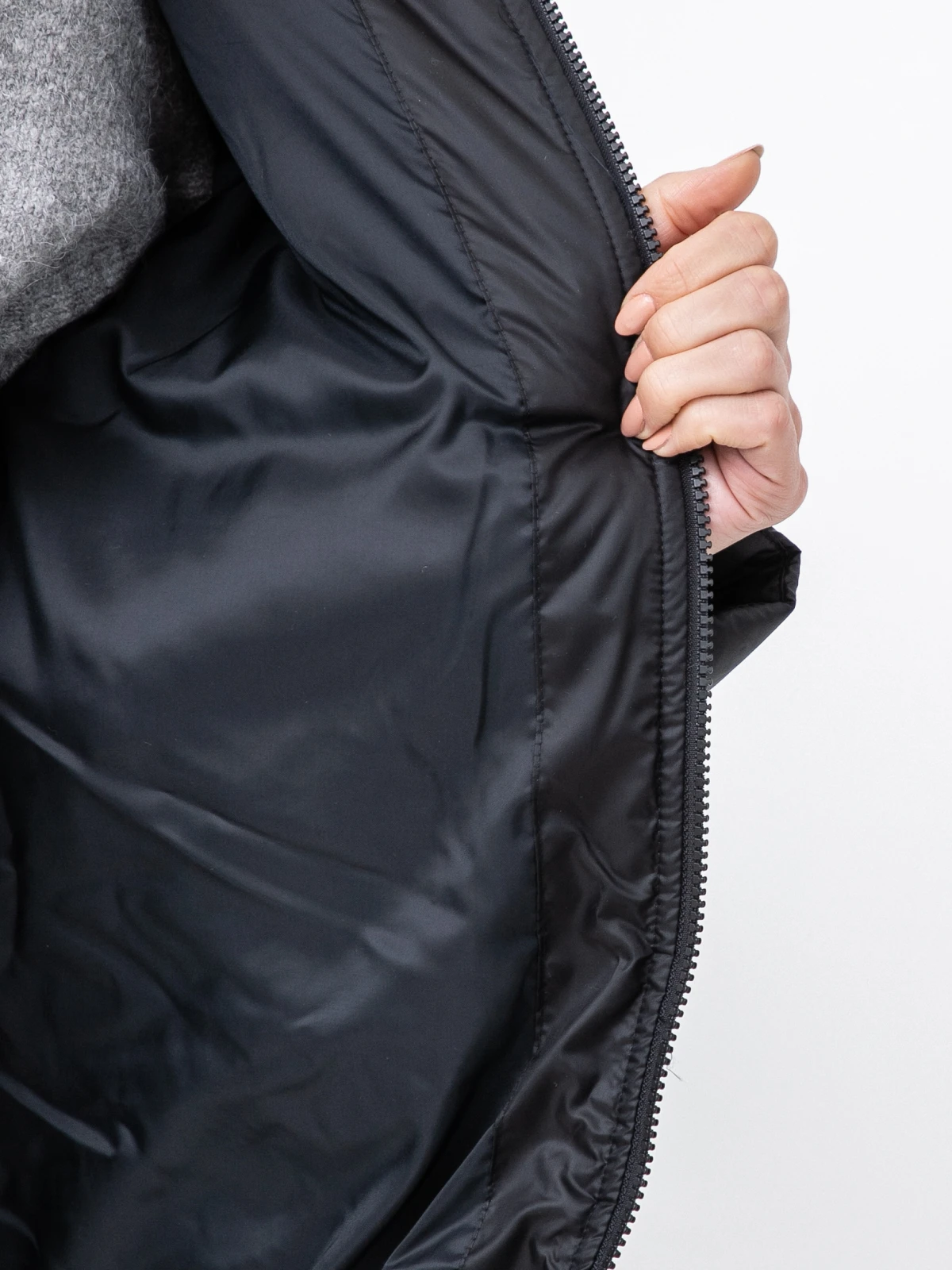 Зимняя куртка NIKE DX1797-010 для женщин, цвет: Чёрный - купить по