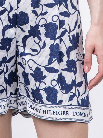 TOMMY HILFIGER Naiste lühikesed püksid