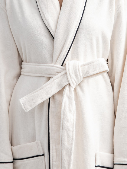 L'ARTE MILANO Veluurist rätikukaelusega hommikumantel
