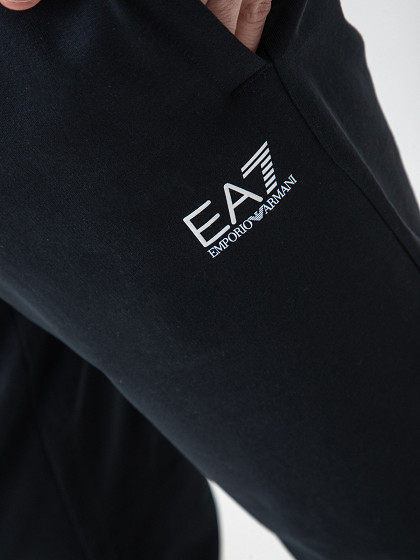 EA7 Meeste džemper ja püksid